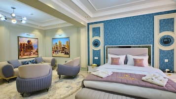 Habitación ejecutiva | Caja de seguridad en la habitación y escritorio