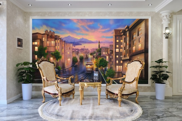 32-inch flat-screen TV with cable channels, TV, heated floors