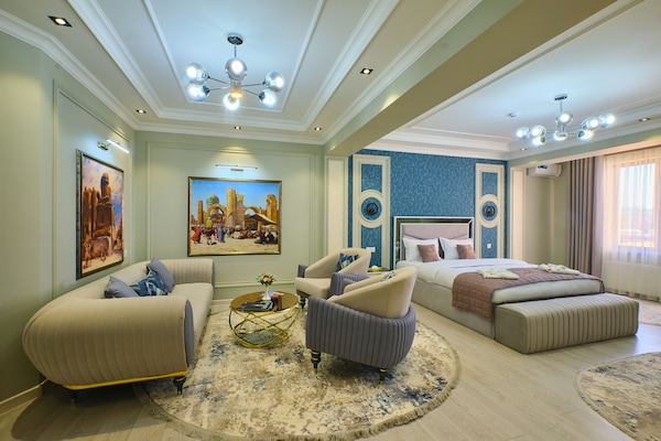 In-room safe, desk, laptop workspace, soundproofing