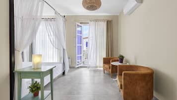 أغطية فراش متميزة وخزنة داخل الغرفة وواي فاي مجانًا وملاءات أسرّة