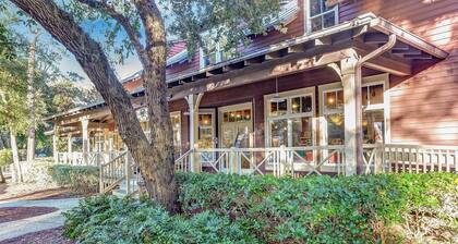 Pet Friendly Lagoon Villa | Across the Street from the Beach