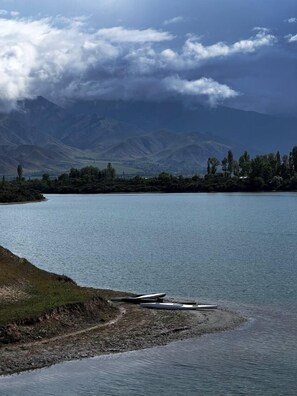 Front of property - Glamping Svetlyi Mys (Ak-Bulun)