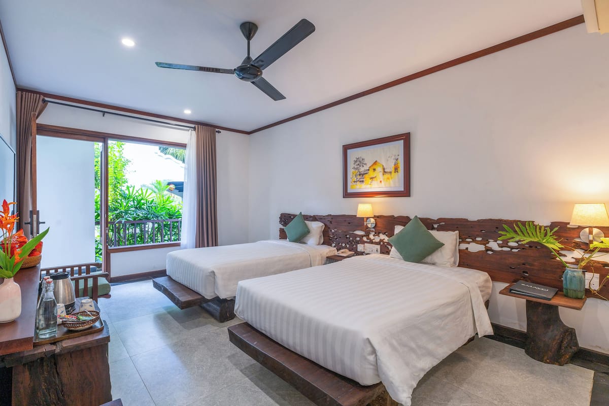 Literie hypoallergénique, minibar, coffres-forts dans les chambres