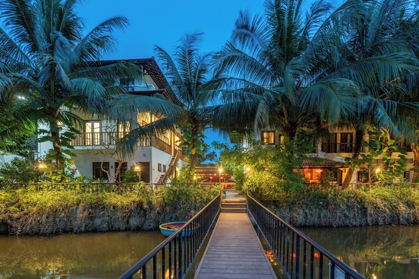 Front of property – evening/night