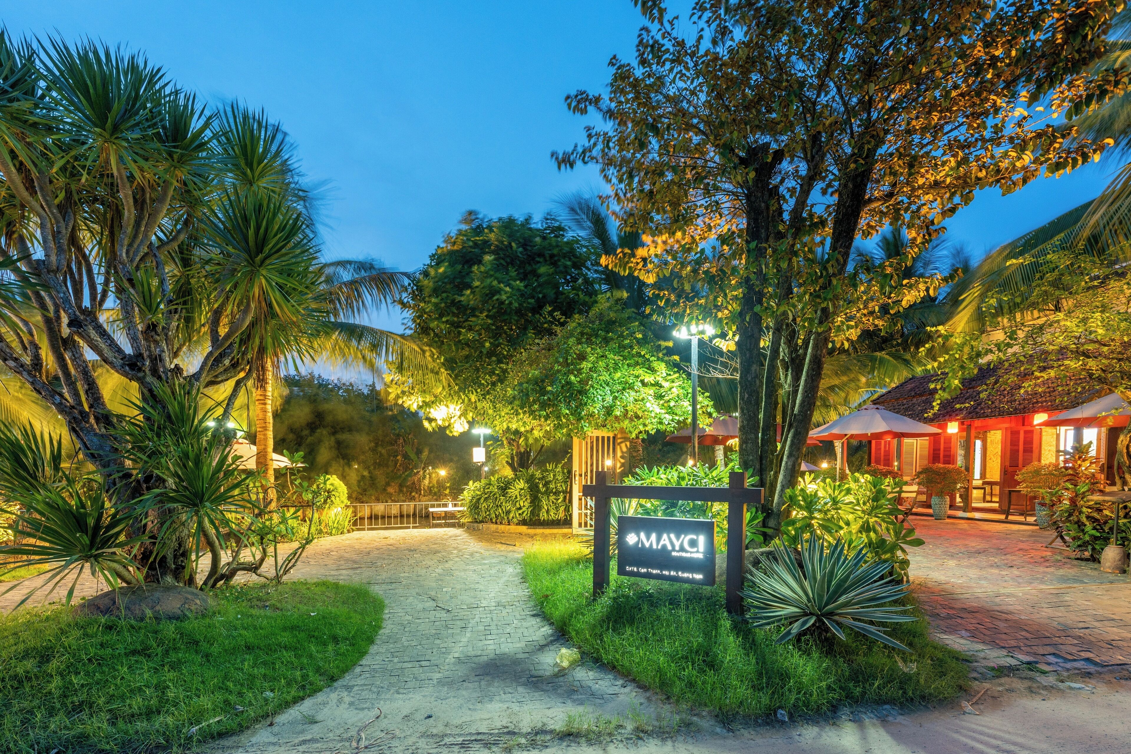 Front of property - evening/night