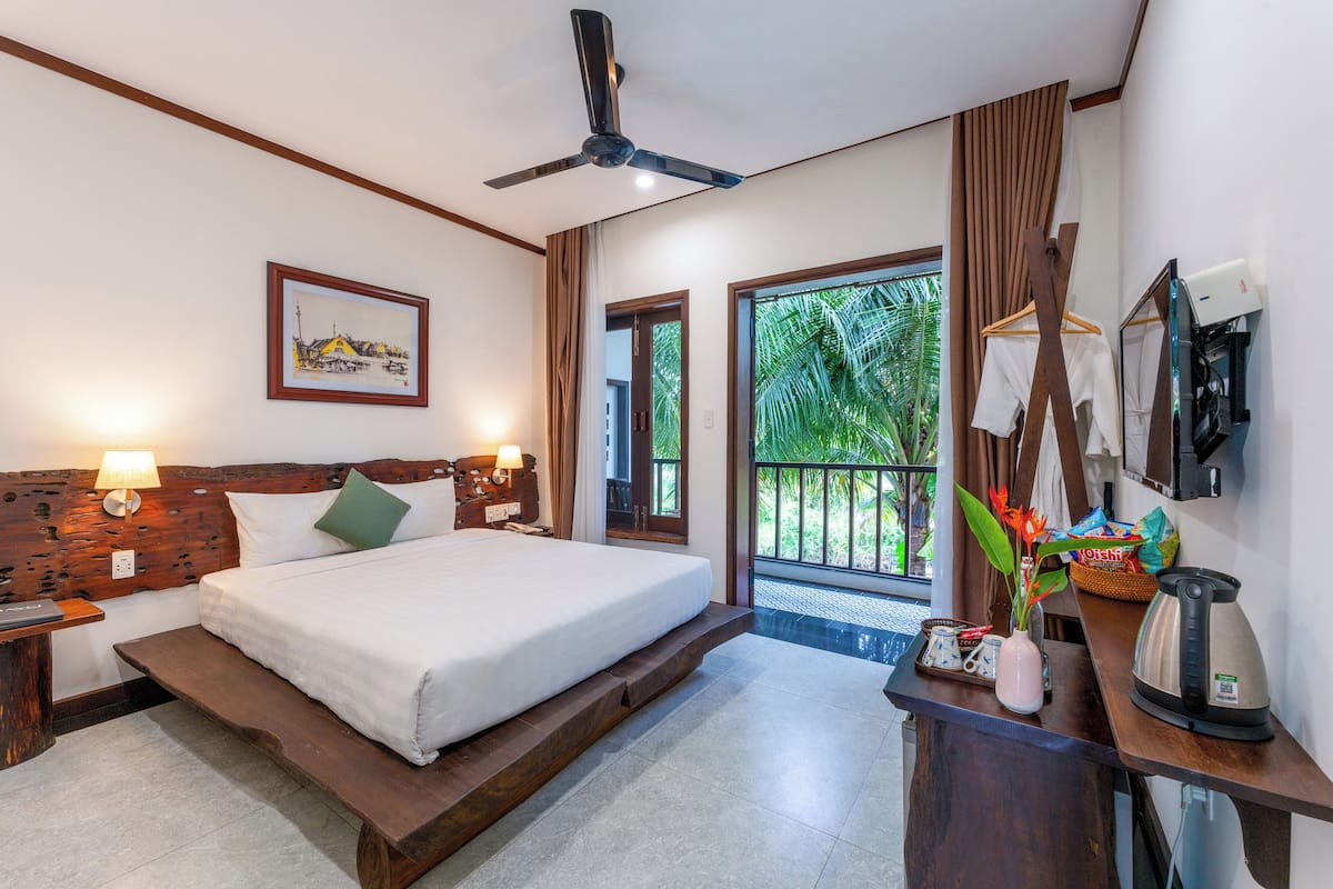 Literie hypoallergénique, minibar, coffres-forts dans les chambres