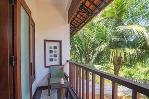 Habitación Deluxe, 1 cama de matrimonio, balcón, vistas al lago | Vistas al lago