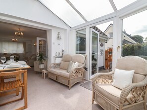 Cottage | Property grounds - Oaklea (Keswick)