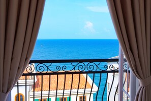 Building design - La Palma Hotel & Spa Sunset Town Phu Quoc (Phu Quoc)