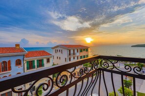 Porch - La Palma Hotel & Spa Sunset Town Phu Quoc (Phu Quoc)