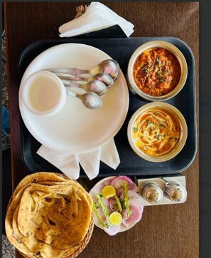 مطعم