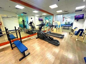Fitness facility - 5 minutes from the beach and skates Park. Swimming pool, Sauna, Jacuzzi. (Ashkelon)