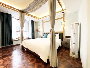 Double Room | Desk, laptop workspace, free WiFi - SecGarden Boutique Hotel (Zhangjiajie)