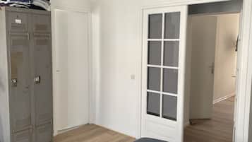 1 Schlafzimmer, Bügeleisen/Bügelbrett, Reisekinderbett, kostenloses WLAN