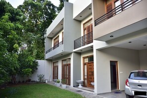 Exterior - Welcome to our Quiet Comfort Colombo (Ruhunupura)