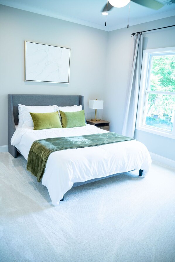 4 Schlafzimmer, Bügeleisen/Bügelbrett, WLAN, Bettwäsche
