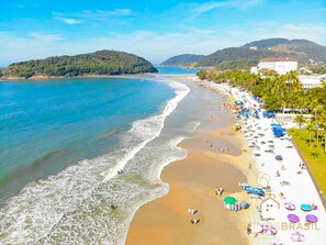Beach nearby - Phenomenal Apartment 4 min Praia Enseada | Linen, TV and Wi-Fi (Vila Julia Guarujá)