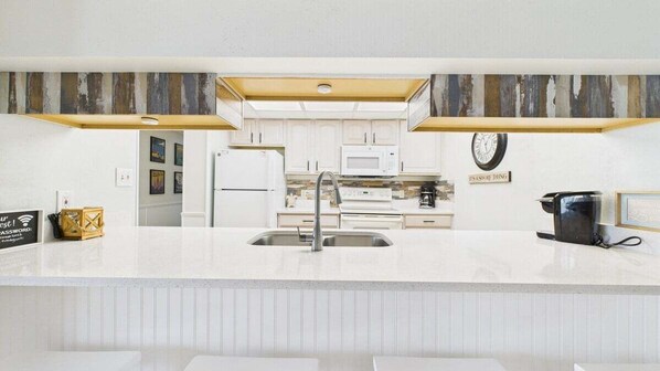 Unclassified image, 1 of 59, button - Take Me A Wave 806–Ocean Views–Sleeps 4 (Panama City Beach)