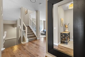 Interior - Modern, Stylish, Professionally Decorated, spa Like, 4 Bedroom Home (Cochrane)