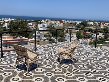 Property grounds. Villa Issa vue sur le mer - 800 m à la Plage
