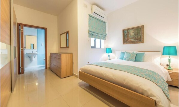 3 bedrooms, WiFi, bed sheets