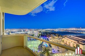 Property grounds - MGM Signature-20-620 1Br Sphere View w/ Balcony (Las Vegas)