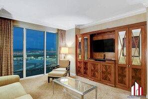 Flat-screen TV, offices - Signature 2Br3Ba balcony combo units 20-618 and 20 (Las Vegas)