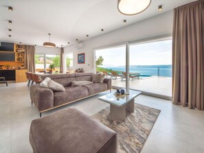 TV - Villa Murn by Interhome (Crikvenica)