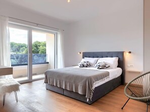 3 chambres, accès à Internet