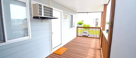 Condo, 2 Bedrooms | Property grounds
