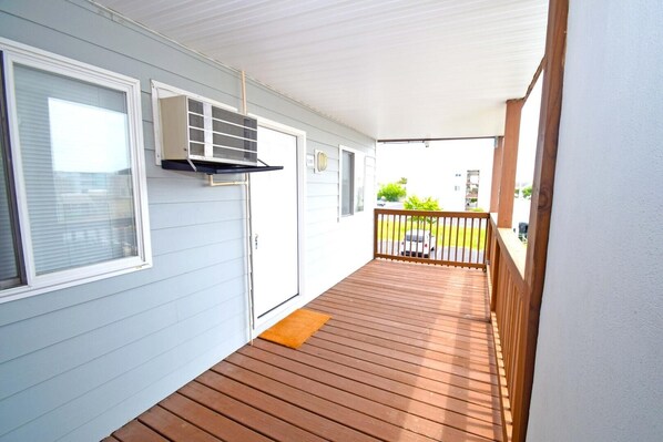 Condo, 2 Bedrooms | Property grounds