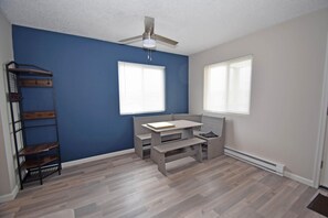 Condo, 2 Bedrooms | Dining