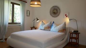 1 habitación, escritorio y internet