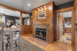 Interior - Charming Retreat in Downtown Baileys Harbor Across from Door County Brewery (Baileys Harbor)