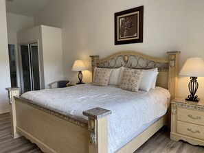 5 bedrooms, in-room safe, free WiFi, bed sheets