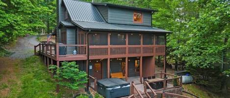 المنشأة من الخارج