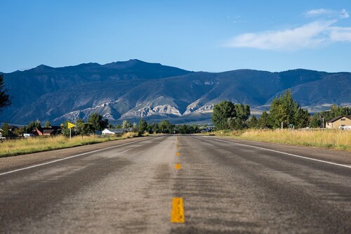 3 bedroom guest house with mountain views in Big Horn, Wyoming