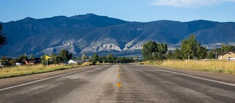 3 bedroom guest house with mountain views in Big Horn, Wyoming