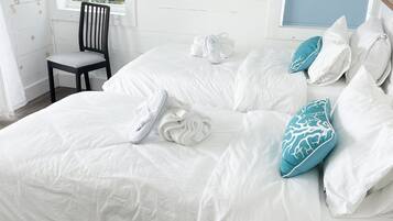 4 bedrooms, WiFi, bed sheets