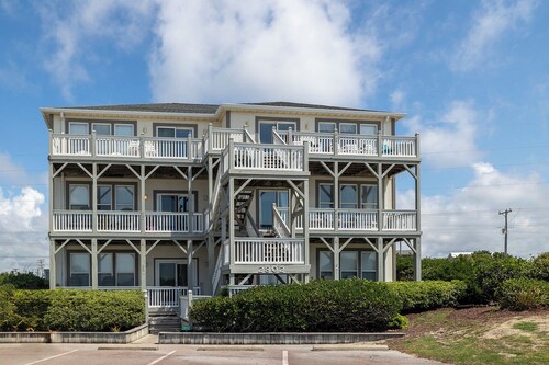 Pier Pointe 6A1, Almost Oceanfront Condo in Emerald Isle, NC!
