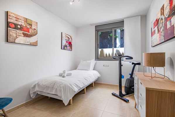 3 habitaciones, tabla de planchar con plancha y wifi gratis