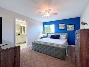 5 habitaciones, tabla de planchar con plancha, wifi y ropa de cama 