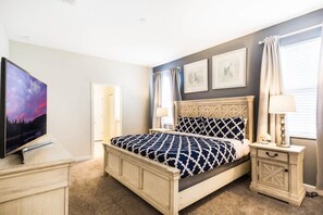 9 habitaciones, tabla de planchar con plancha, wifi y ropa de cama