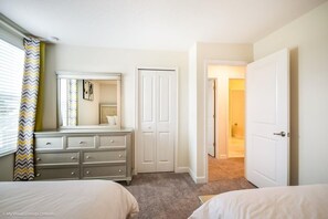 9 bedrooms, iron/ironing board, WiFi, bed sheets