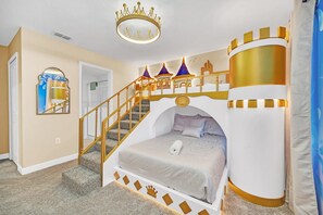 9 camere, ferro/asse da stiro, Wi-Fi, lenzuola