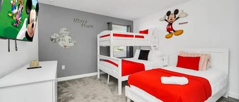 7 bedrooms, iron/ironing board, WiFi, bed sheets