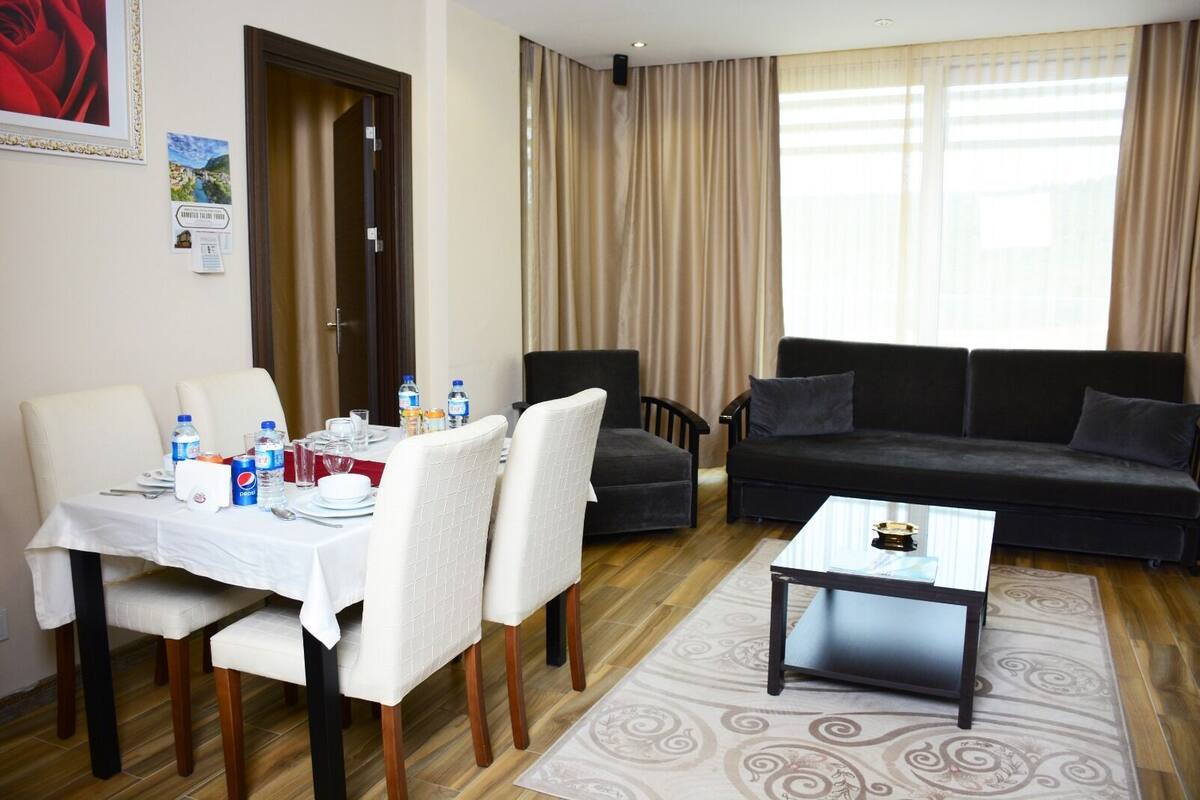 Deluxe Suite