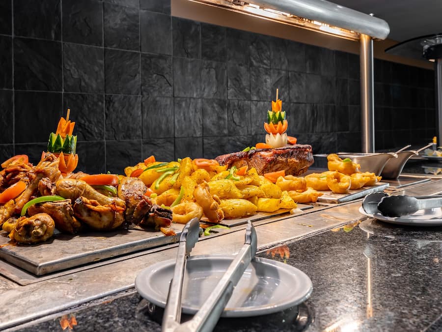 Alimentos y bebidas