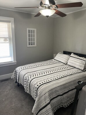 2 bedrooms, iron/ironing board, WiFi, bed sheets