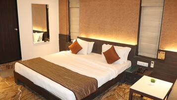 Phòng đôi Tiêu chuẩn | Bàn, khu vực làm việc phù hợp cho laptop